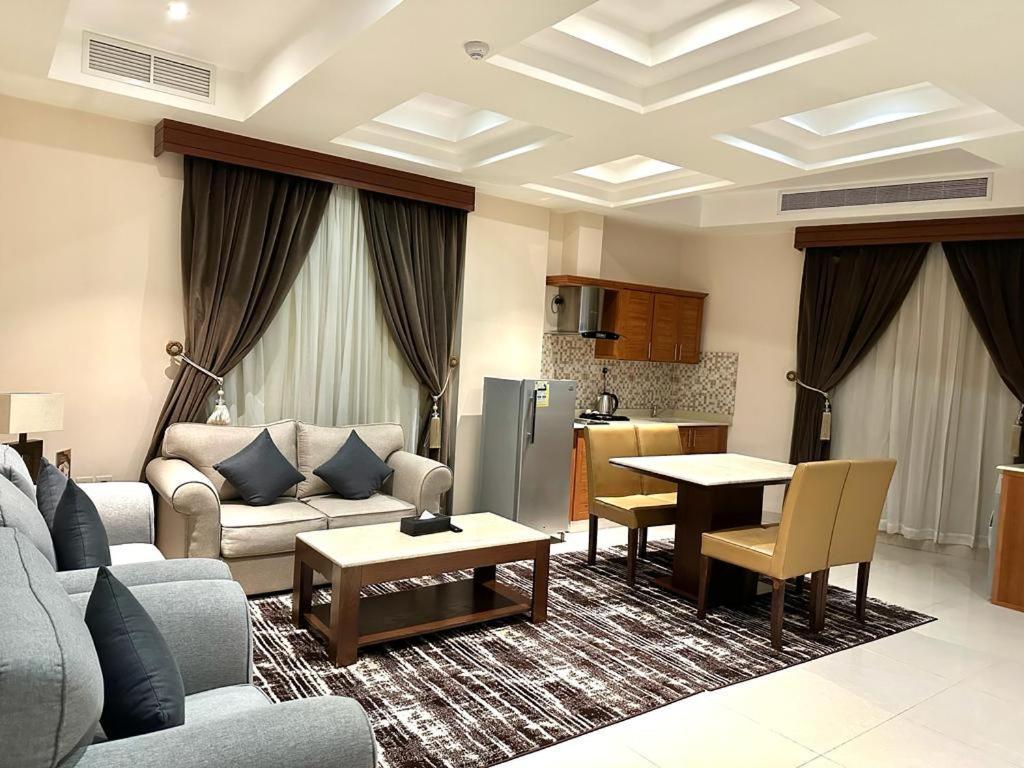 Sas Al Olaya Hotel Suites アル・コバール エクステリア 写真