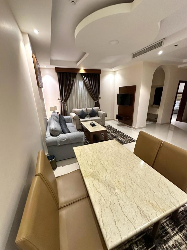 Sas Al Olaya Hotel Suites アル・コバール エクステリア 写真
