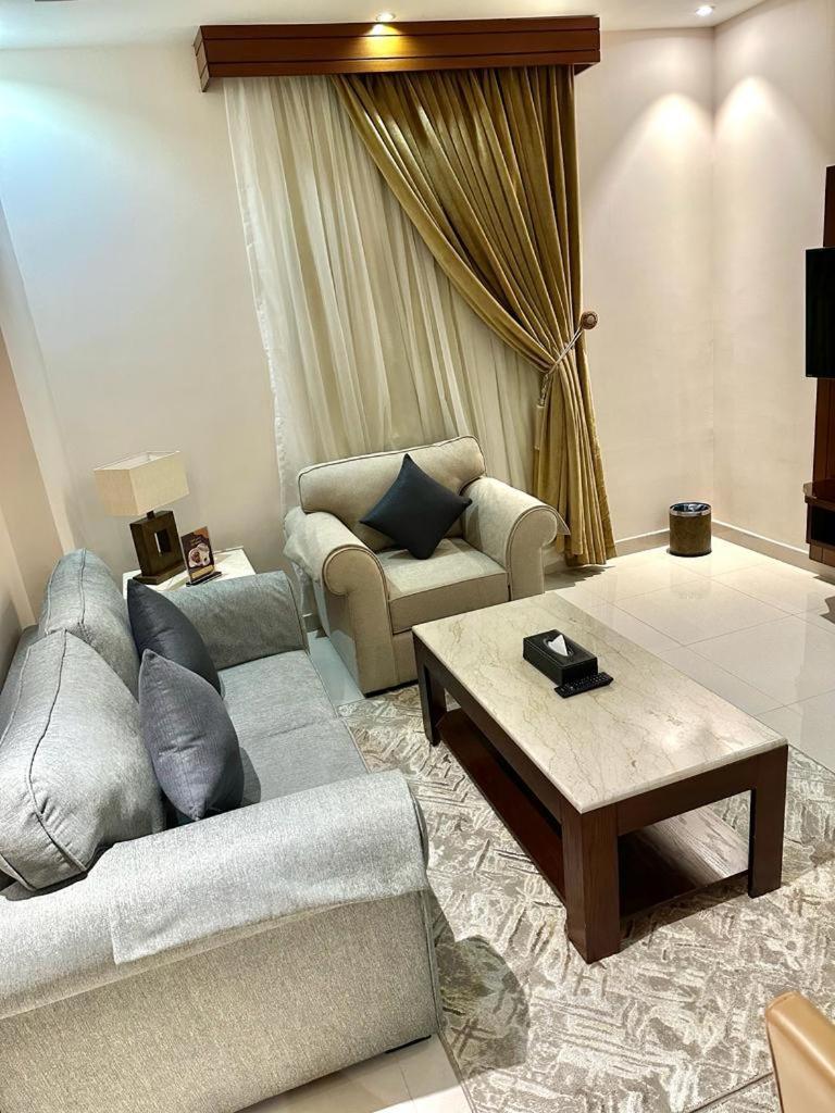 Sas Al Olaya Hotel Suites アル・コバール エクステリア 写真