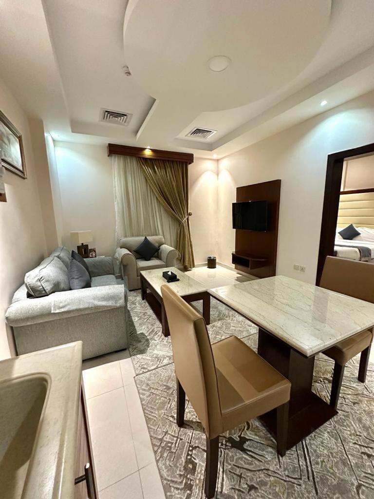 Sas Al Olaya Hotel Suites アル・コバール エクステリア 写真